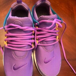 Nike Men Purple and Blue Sneakers